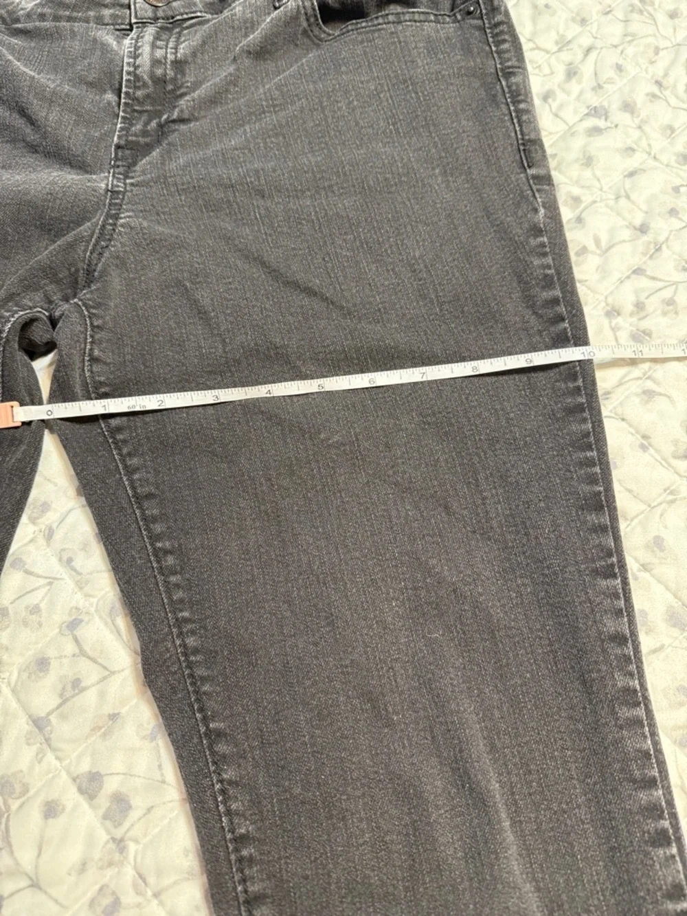Old Navy Black skinny Pants 12